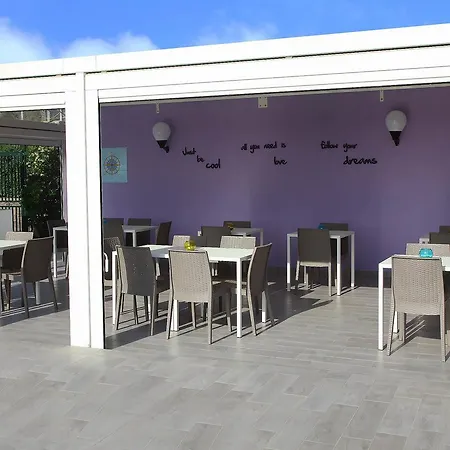 Villaggio La Bussola ホリデーパーク パオラ